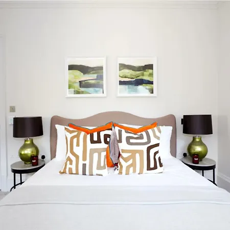 Flagship Luxury Villa. Near Mayfair And Hyde Park - Sleeps 16 Vakantiehuis Londen