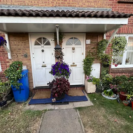 Homestay Private In A Stylish Flat London