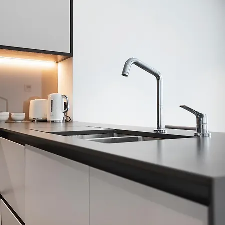 Modern 2 Bed Battersea Power Station *