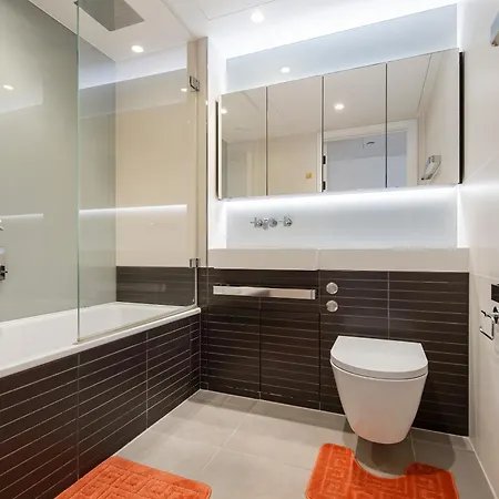 Modern 2 Bed Battersea Power Station *