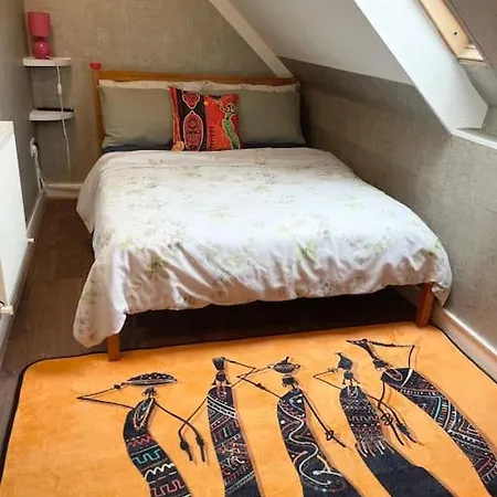 Crescent Loft - 1 Bed Goodmayes