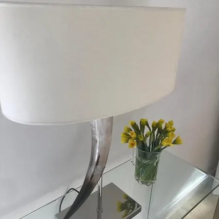 Charming Flat Centrally Located Appartamento Londra