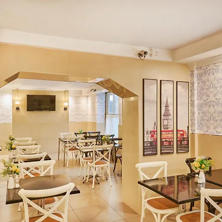فندق Huttons Hotel, Victoria 3*