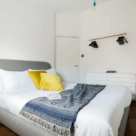 The Paddington Mews - Comfortable & Elegant 3Bdr Paddington House Holiday home