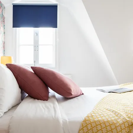 The Paddington Mews - Comfortable & Elegant 3Bdr Paddington House Holiday home *