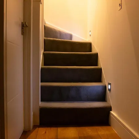 Apartment Omega Terrace, Luxury Modern Interior, Located Close To Alexandra Palace