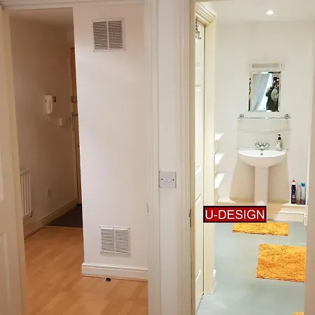 Apartment N22 Wood Dopamine