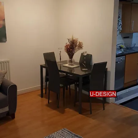 Apartment N22 Wood Dopamine