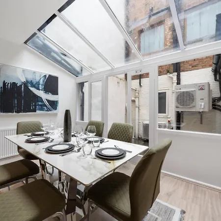 Mayfair Residences Apartment *