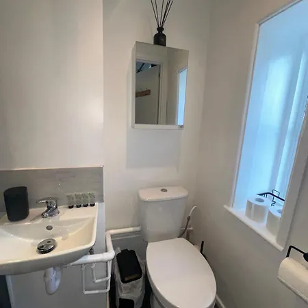West One Bedroom Apartment London