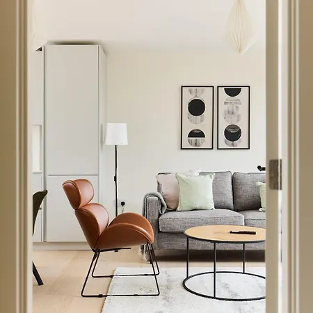 The East Mile Quarters - Gorgeous 3bdr Flat With Balcony London