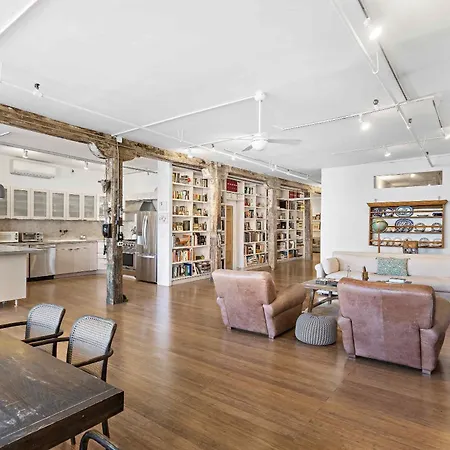 Modern Flat For 8 Guests * 런던
