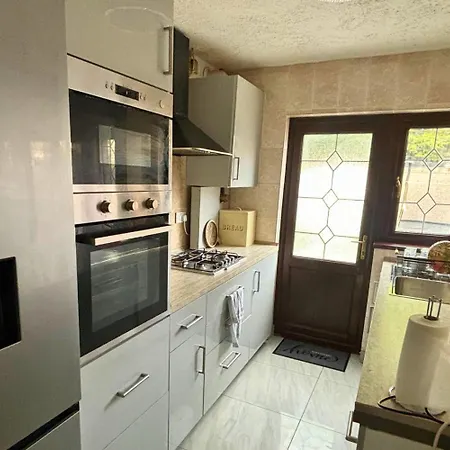 Hébergement de vacances Charming And Cosy London Home, Garden, Parking & Family Fun *