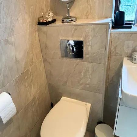 Hébergement de vacances Charming And Cosy London Home, Garden, Parking & Family Fun