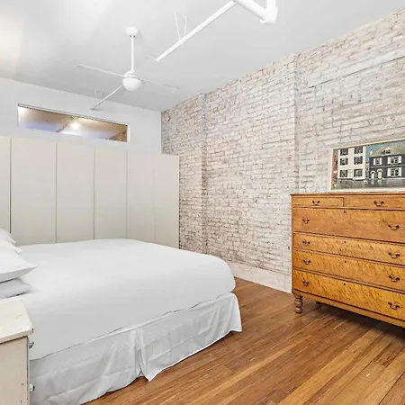 Modern Flat For 8 Guests *