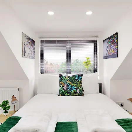 Apartment Lux 5 Occupancy Flat Free Parking & Views *