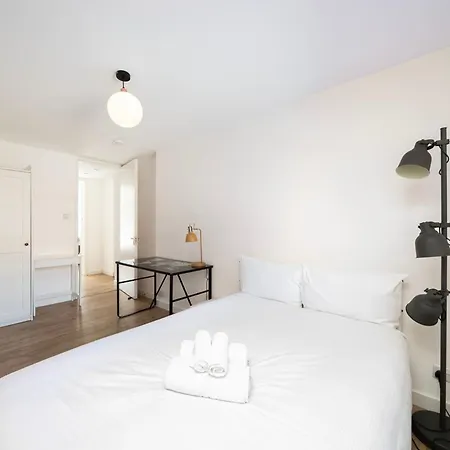 Apartment Charming 3br Flat In London