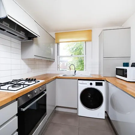 Charming 3br Flat In