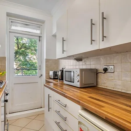 Apartment Luxstay Paddington - Sleeps Up To 6 London