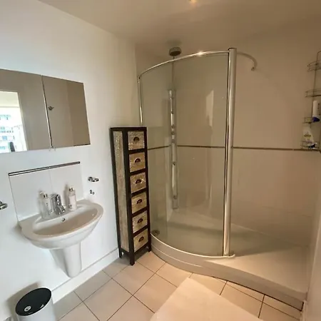 Luxury 3 Bed *