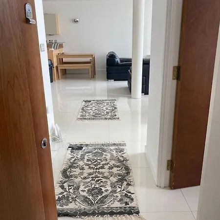 Apartment Luxury 3 Bed London