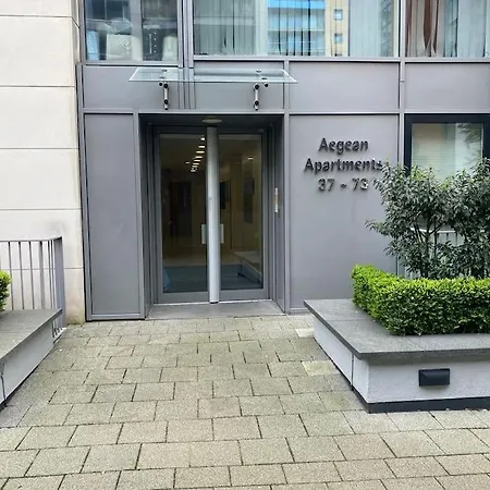 Luxury 3 Bed Apartment London