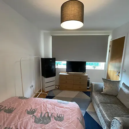 68 Clift House Homestay London