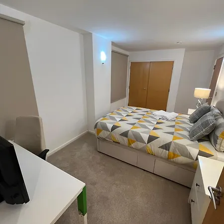 Roomzzz Near The Excel Exhibition Centre Royal Victoria O2 Arena Central 24 Hour Self Check-in Casa de hóspedes