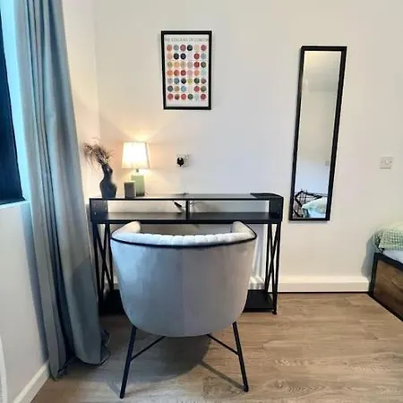 Apartment Gorgeous Flat 10 Min Walk To Stadium Free Parking *