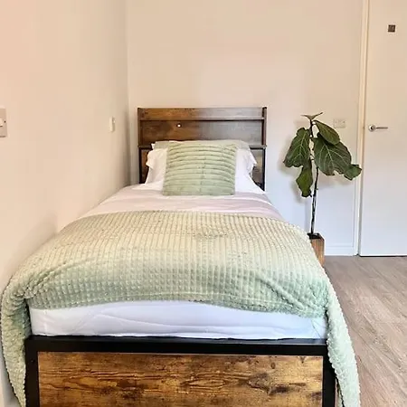 Apartment Gorgeous Flat 10 Min Walk To Stadium Free Parking