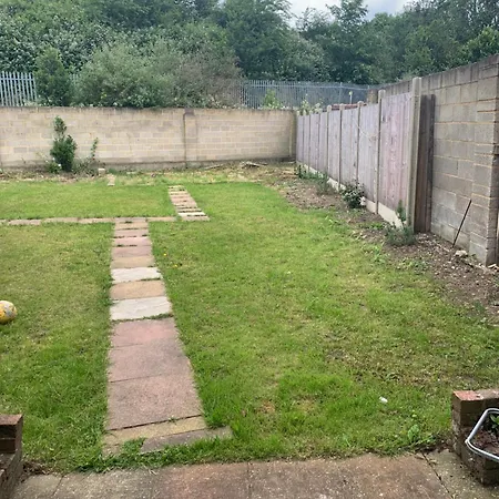 Small Single Boxroom Ovo Wembley Stadium Homestay *