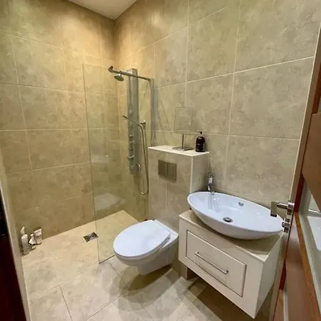Apartment Charming 2 Bed Garden Flat In Finchley