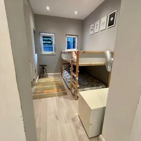 Apartment Charming 2 Bed Garden Flat In Finchley