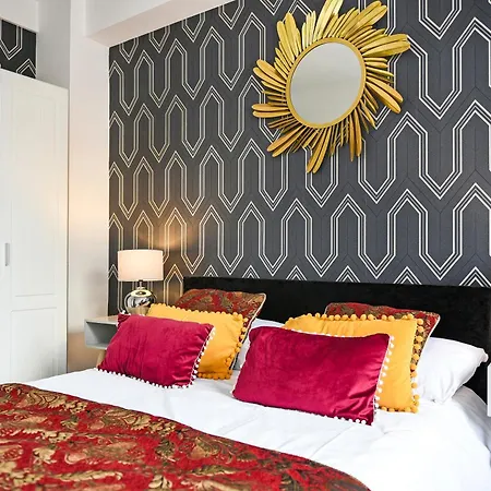 Stylish & Comfy Chelsea Haven Walk To Tube & Bus