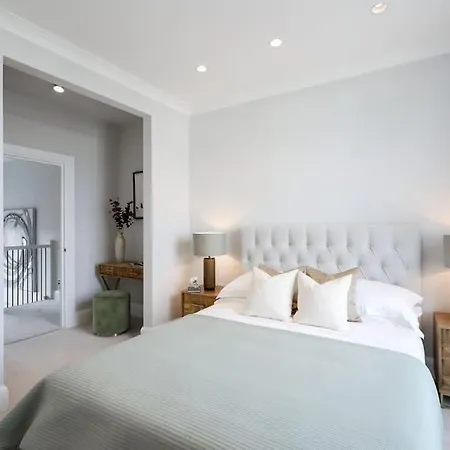 Chic 3 Bed In Notting Hill * London