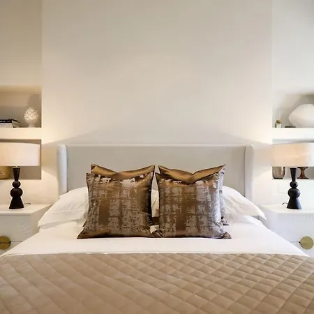 Chic 3 Bed In Notting Hill London