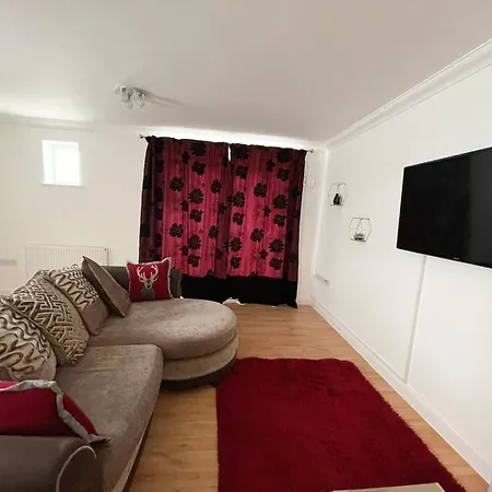 Eldridge Court - 1 Bedroom Apartment
