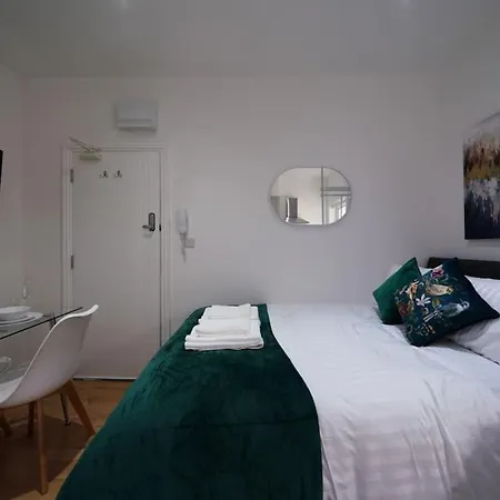 New 3 Apartment London