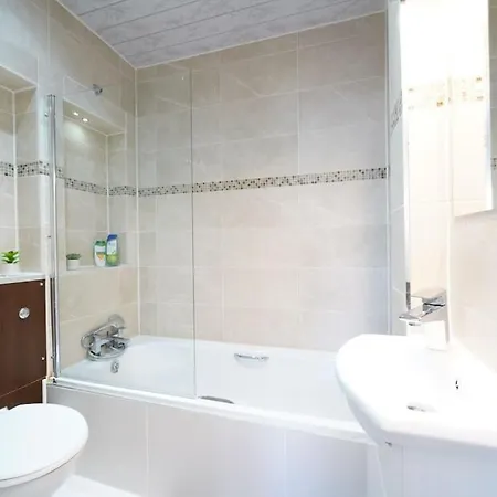 Apartment New 3 London