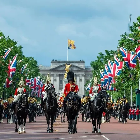 New 1 * London