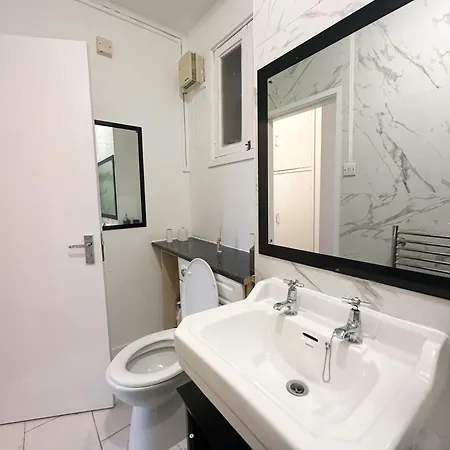 Gatesden Apartment London