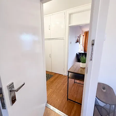 Gatesden Apartment
