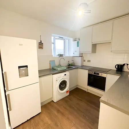 Gatesden Apartment London