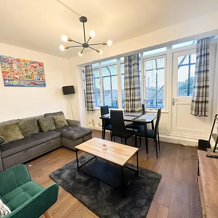 Apartment Gatesden