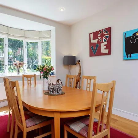 Veeve - Ace Delights Holiday home *