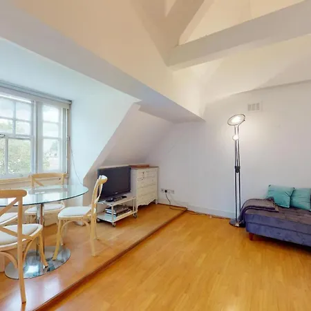 The South Kensington Loft *