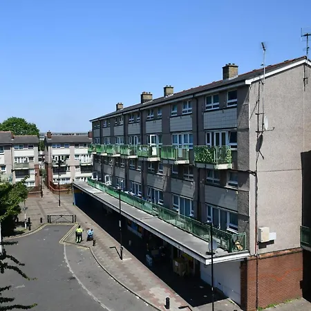 Apartment Spacious 2bedroom In Airport