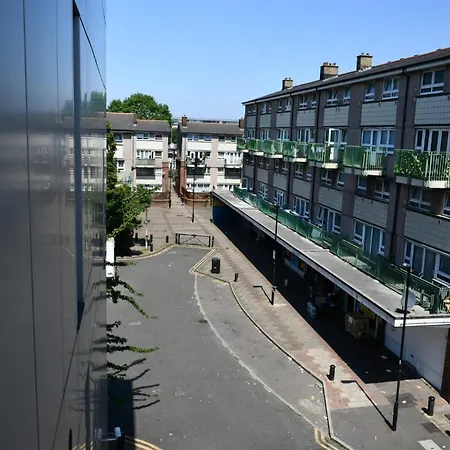 Spacious 2bedroom In Airport * London