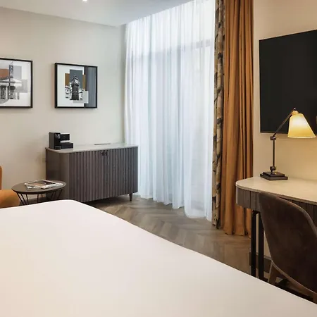 Doubletree By Hilton Victoria 4* London