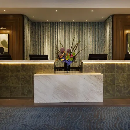 Doubletree By Hilton Victoria Hotel